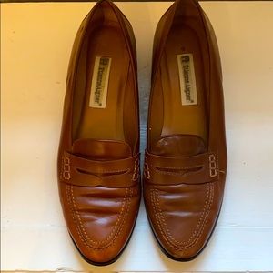 Etienne Aigner tan leather loafers size 9.5